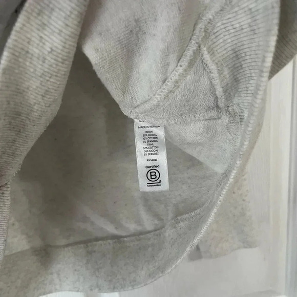 Athleta Womens Sweatshirt Size Small Gray Criss Cross Tulip Hem Pullover Stretch - Picture 4 of 6